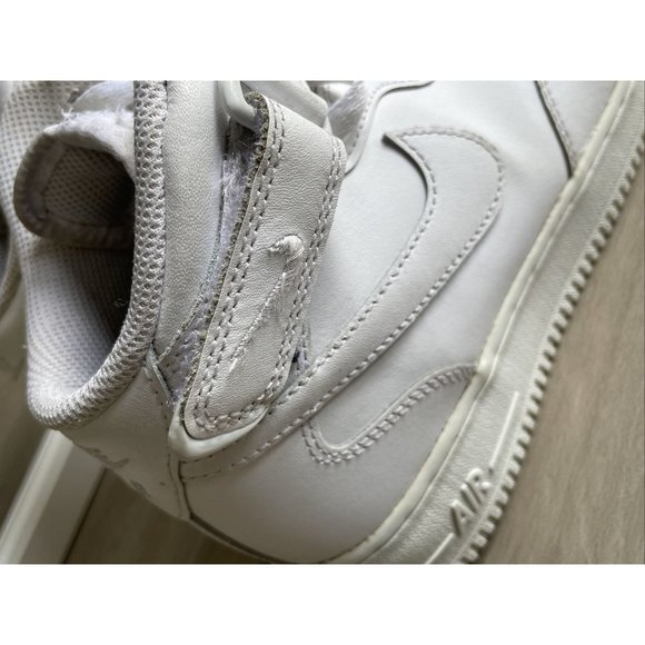 Nike Air Force 1 Mid Sneakers GS Triple White 314195-113 Youth 6Y‎ / Womens 7.5 - Picture 12 of 13